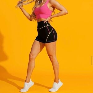 Buff Bunny Wave Short in Onyx Black Multi